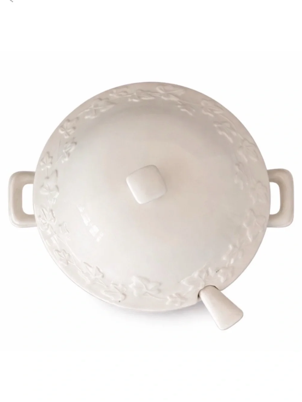 Pottery Barn Vine China White Tureen Lid Ladle & Handles Large Italian Rare 4 Qt